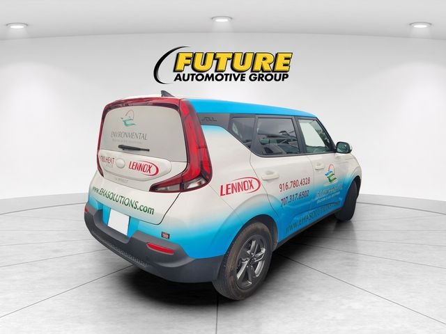 Used 2021 White Kia LX image 3