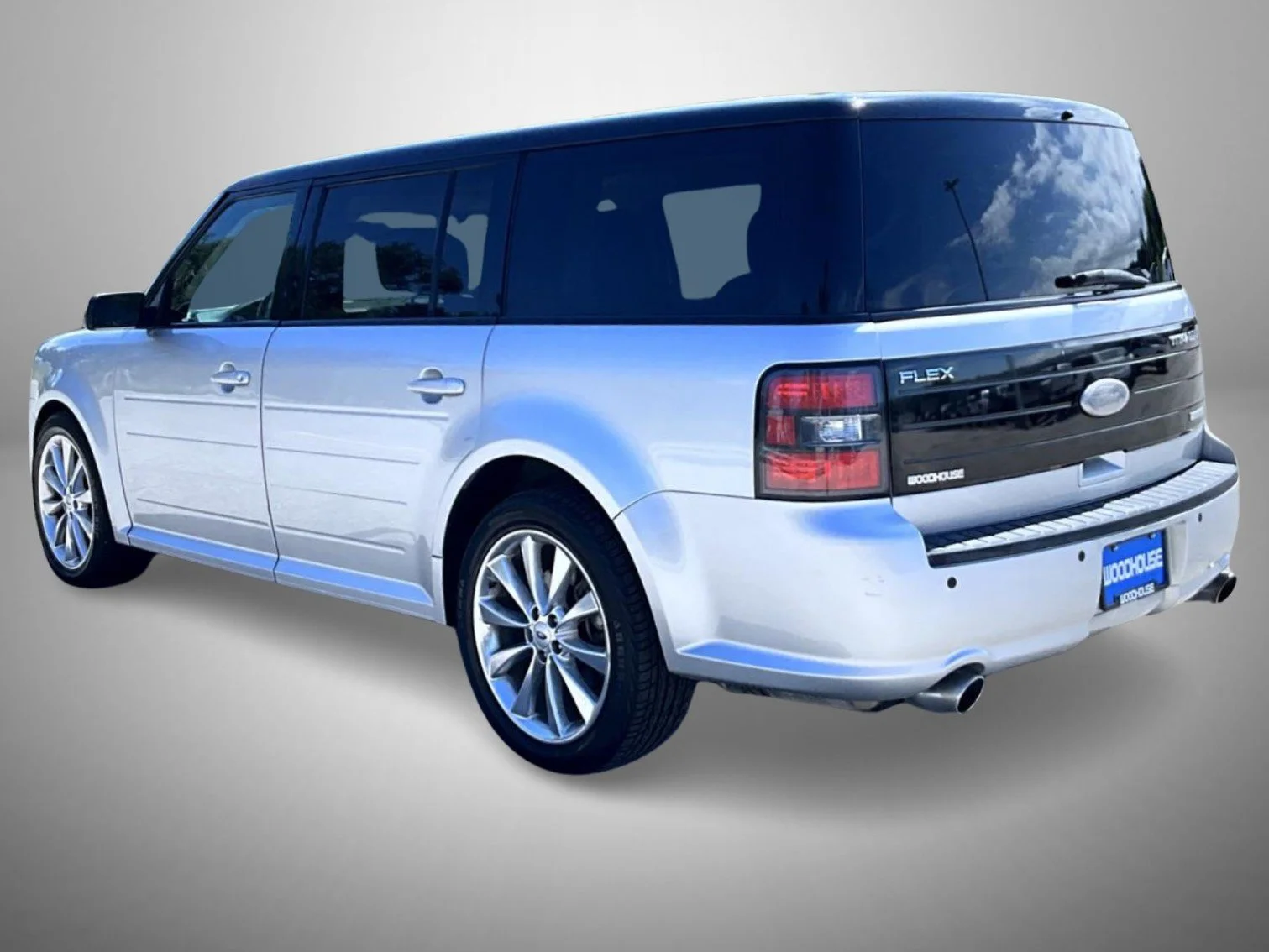 Used 2012 Silver Ford Titanium image 7