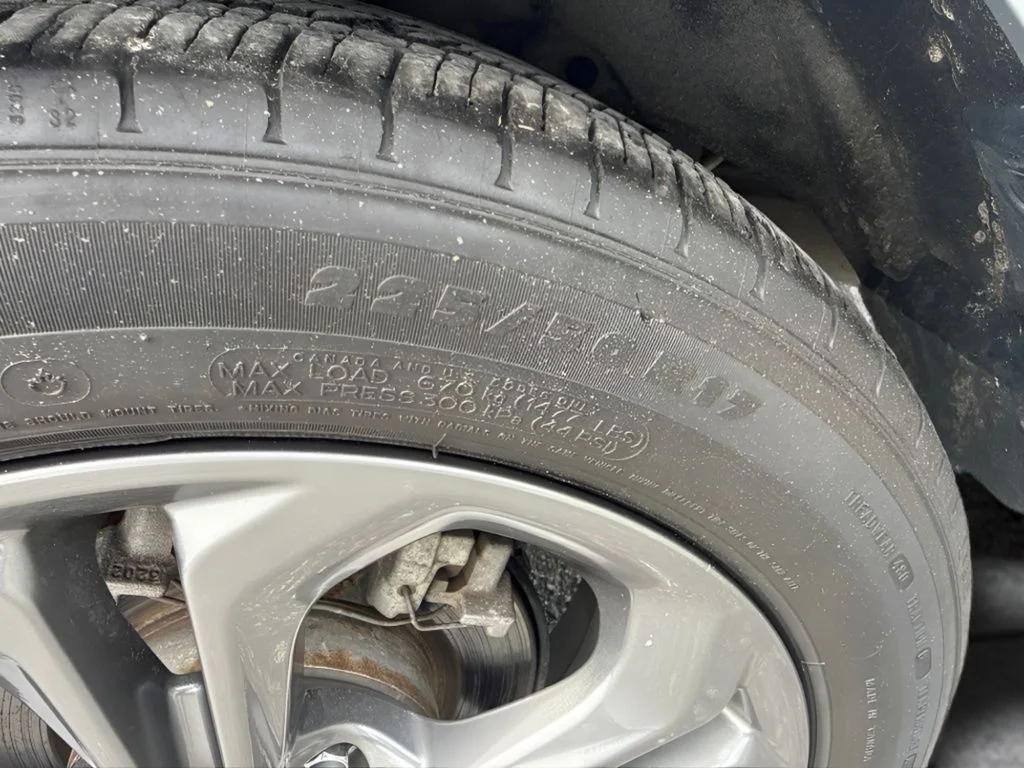 Used 2023 Silver Honda EX image 23