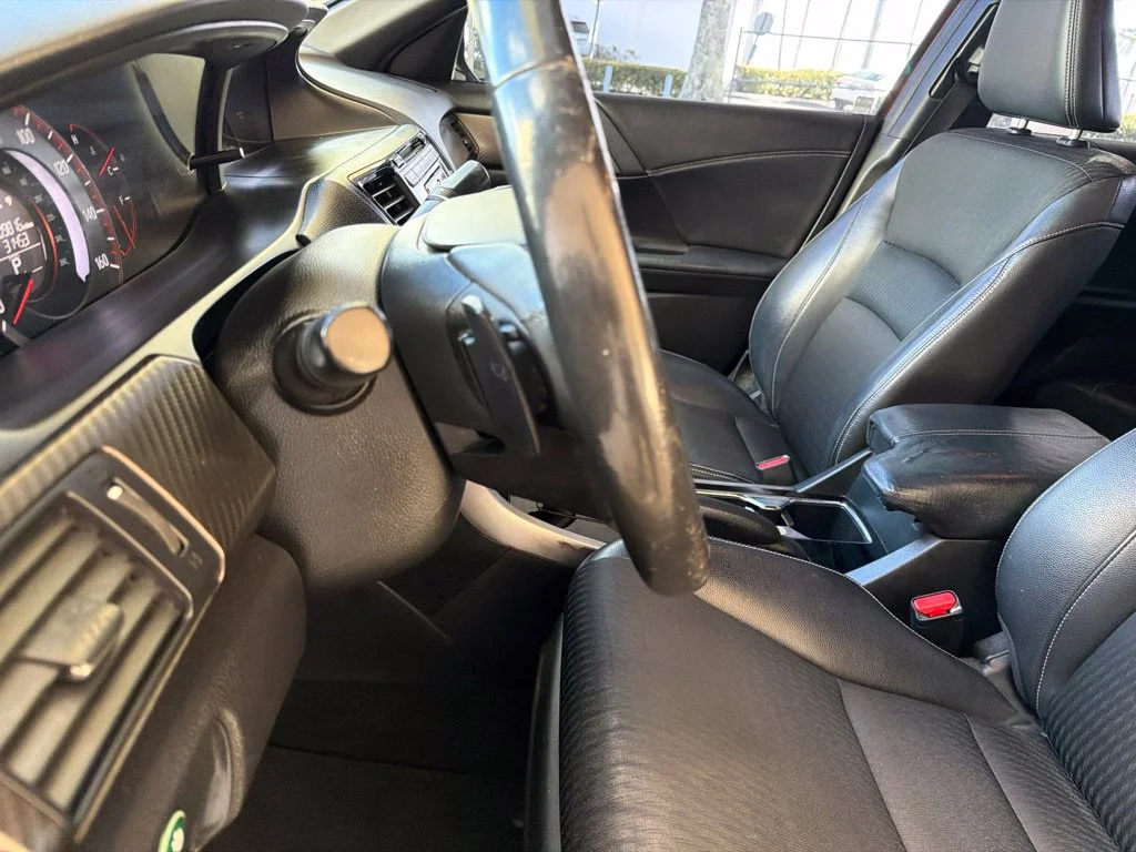 Used 2016 Red Honda Sport image 33