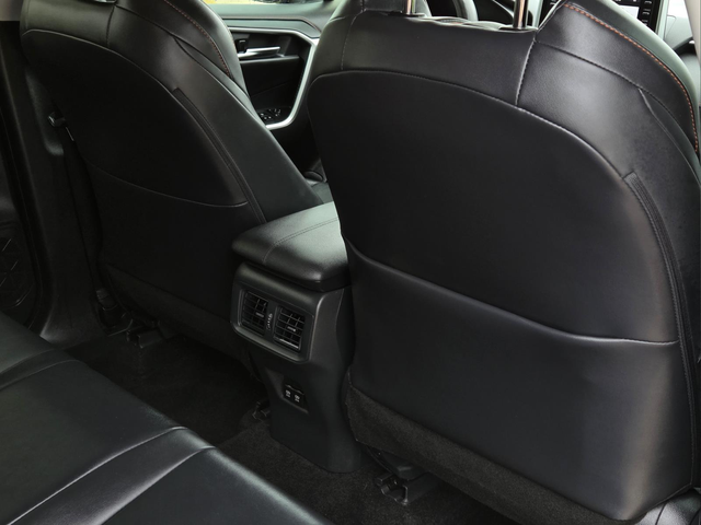 Used 2019 Blue Toyota Adventure image 32