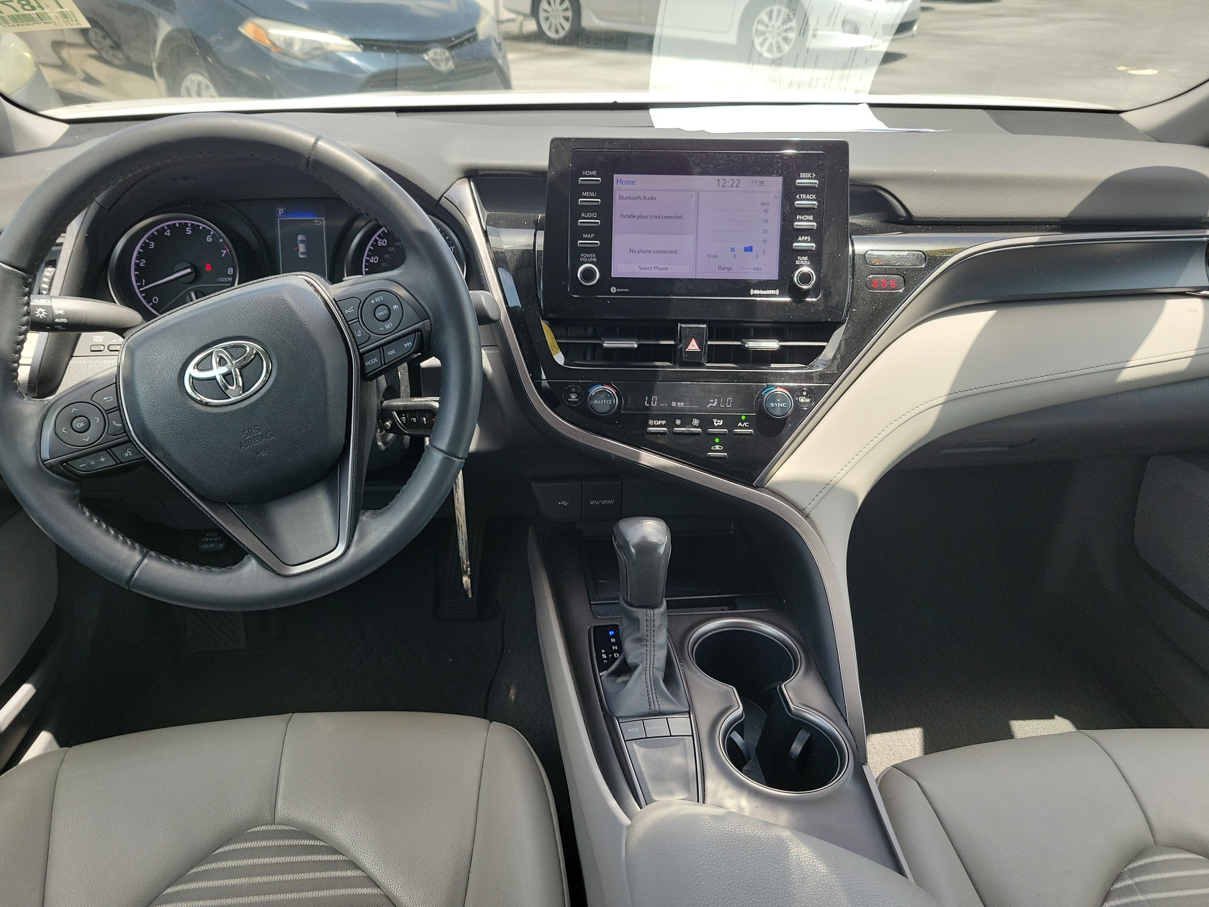 Used 2023 Ice Toyota SE image 14