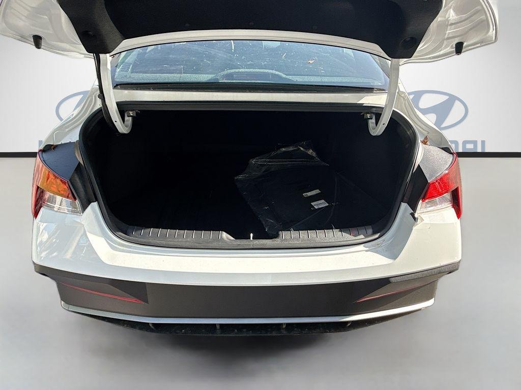 New 2026 Serenity White Hyundai SEL Sport image 18