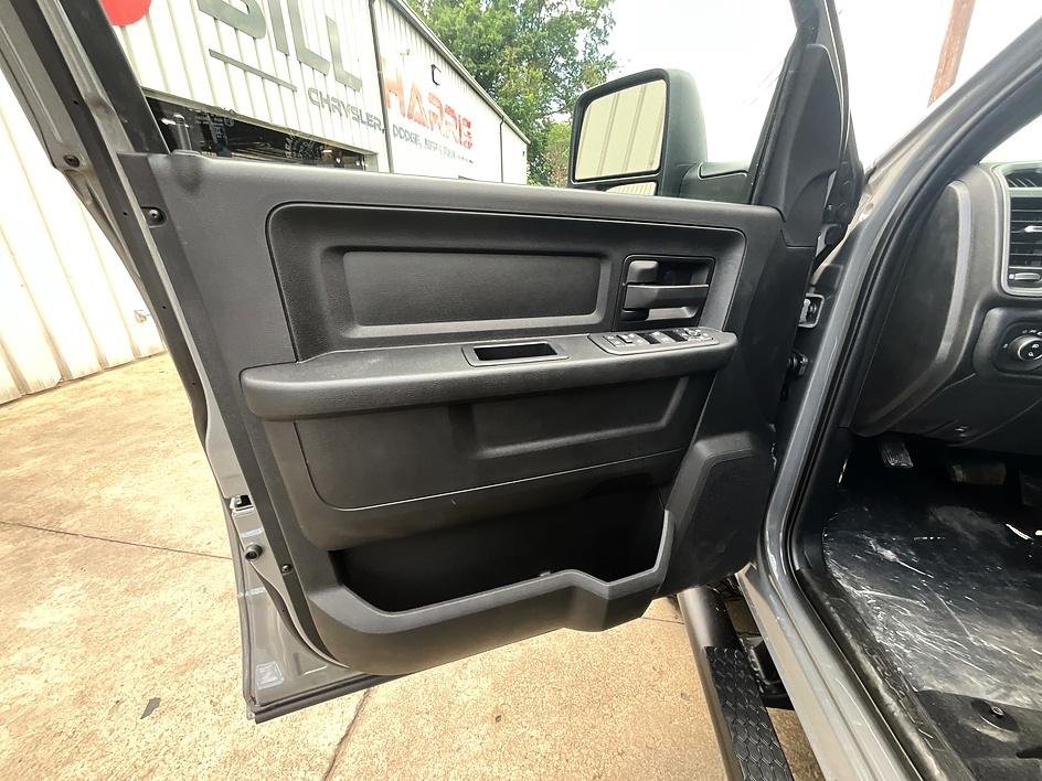 New 2026 Ceramic Gray Clearcoat RAM Tradesman image 11