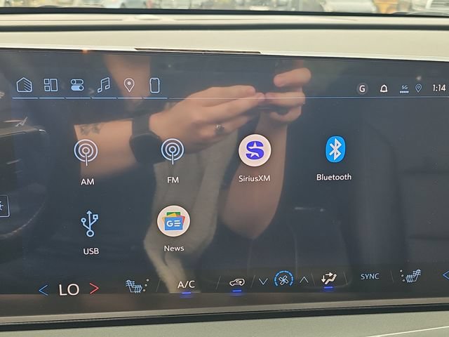 2026 Chevrolet Traverse LT - Photo 14