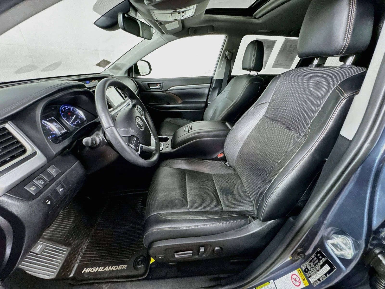Used 2019 Blue Toyota Limited image 18