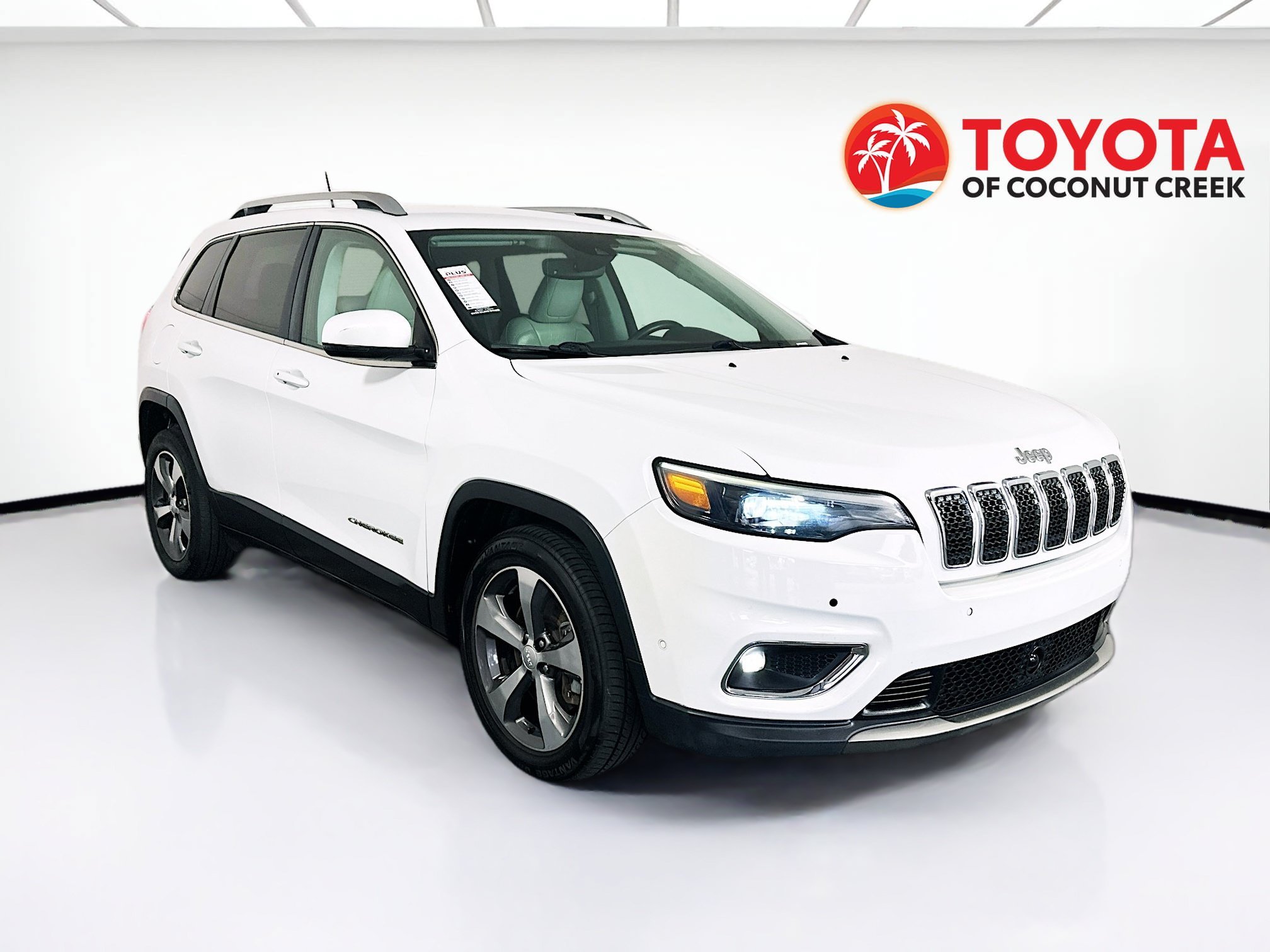 Used 2019 Bright White Clearcoat Jeep Limited image 1