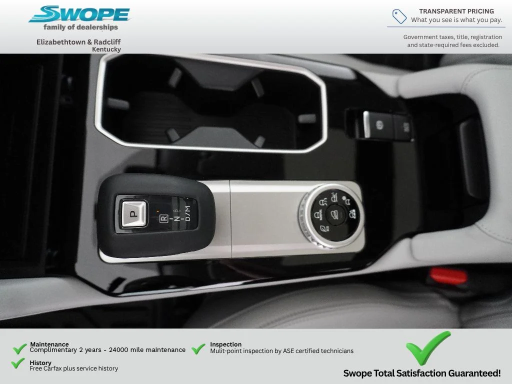 Used 2025 Red Diamond Mitsubishi SE image 22