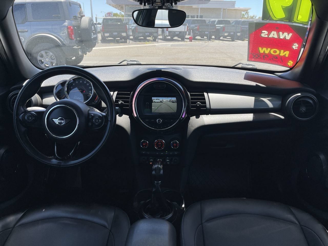 Used 2019 British Racing Green MINI Oxford Edition image 12