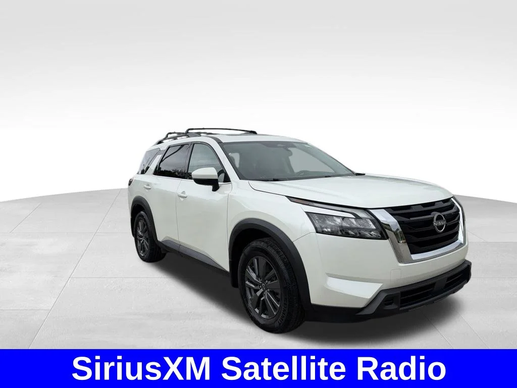 Used 2023 Pearl White Tri-Coat Nissan SV image 5