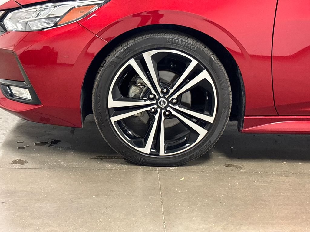 Used 2022 Red Nissan SR image 9