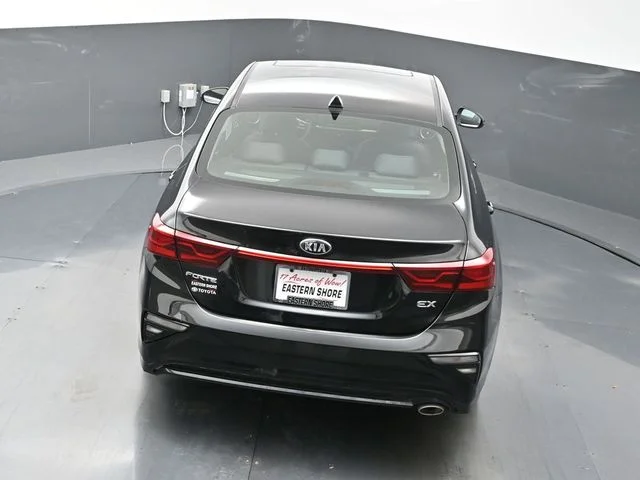 Used 2021 Black Kia EX image 54
