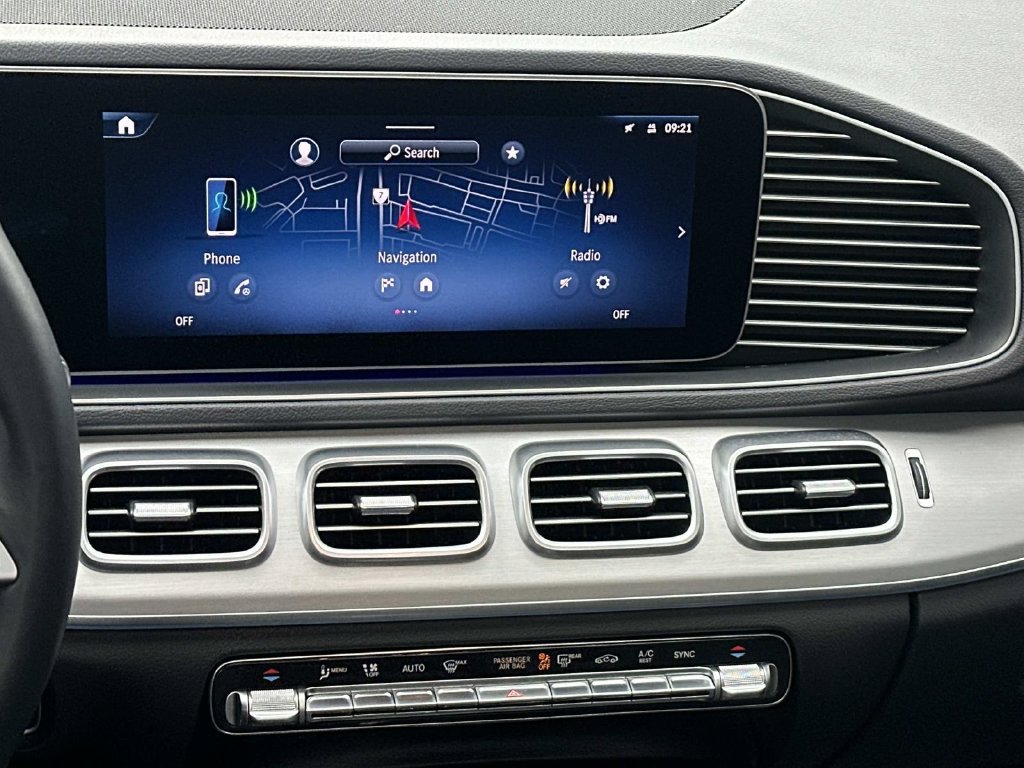 Certified Used 2025 Selenite Grey Metallic Mercedes-Benz GLE 580 image 21