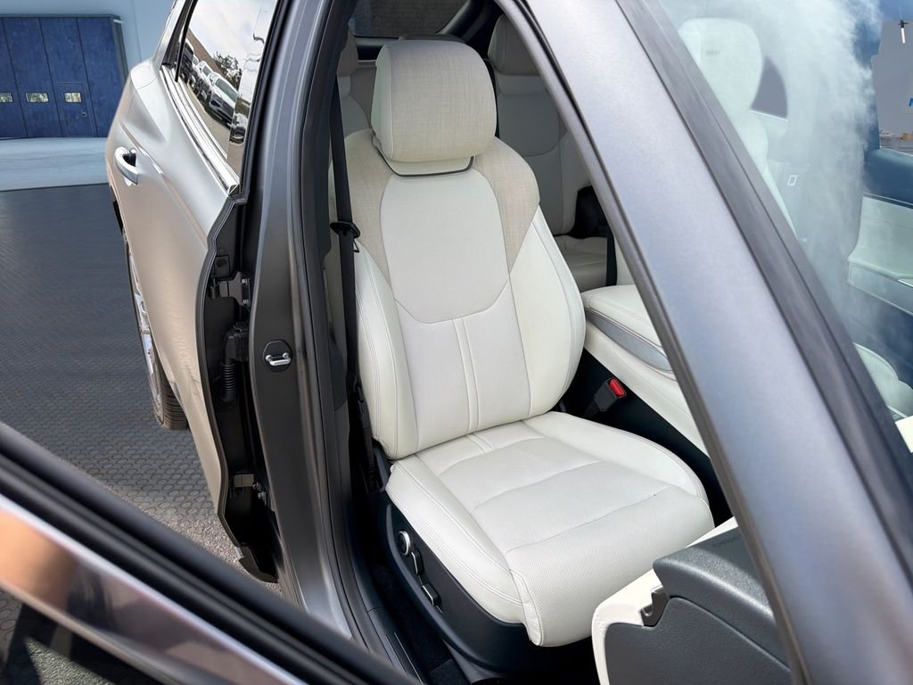 Used 2023 Gray Genesis Advanced image 26