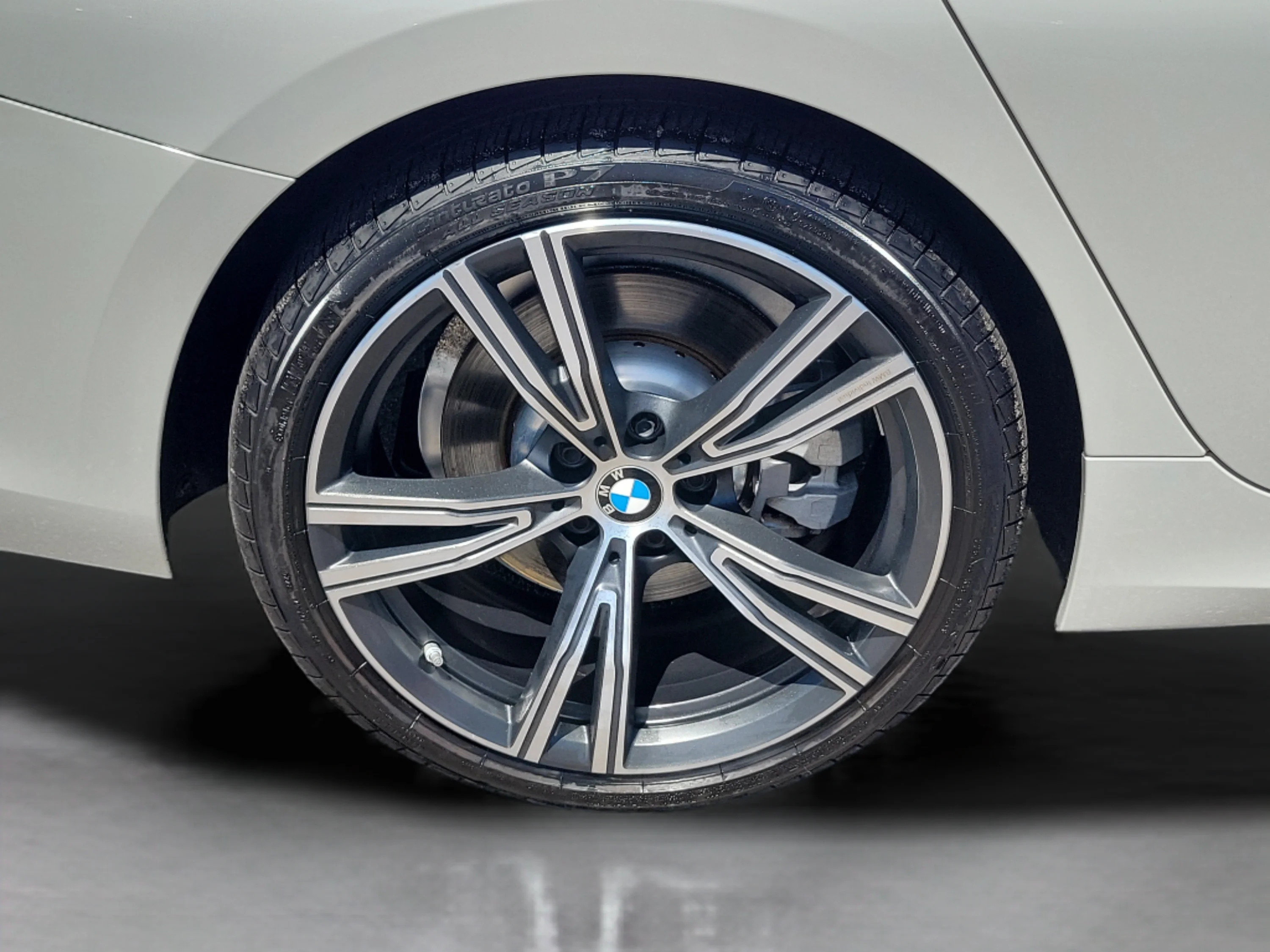 Used 2024 White Metallic BMW 330i image 10