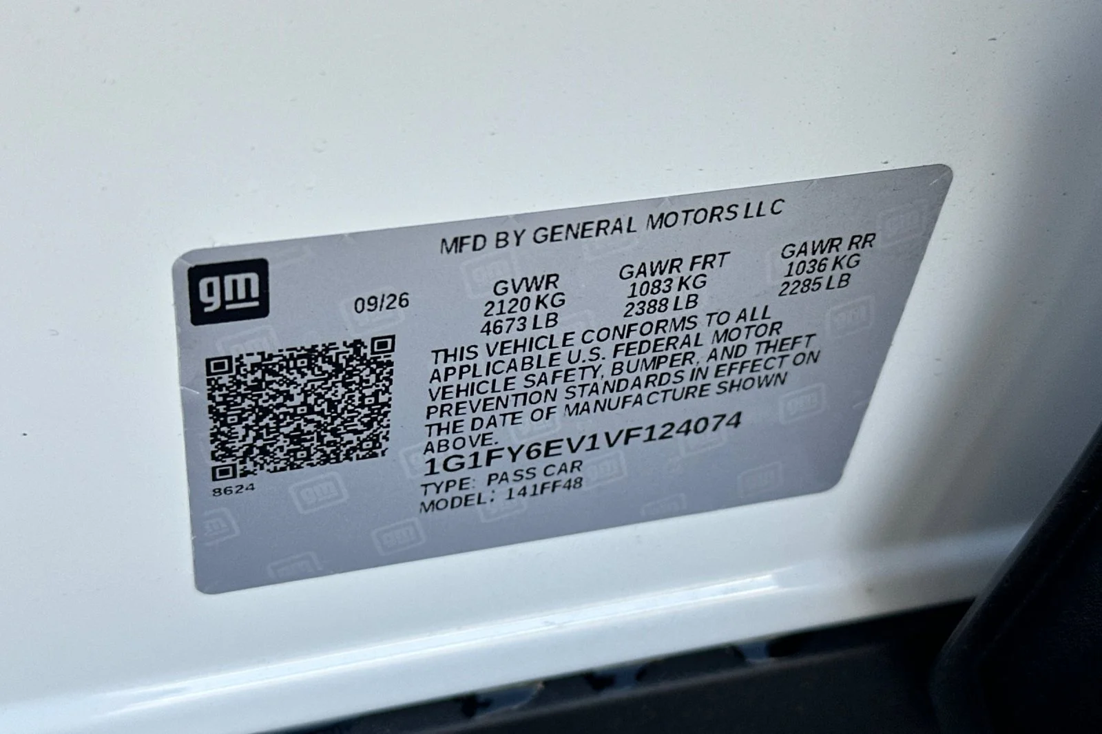 New 2027 Summit White Chevrolet LT image 28