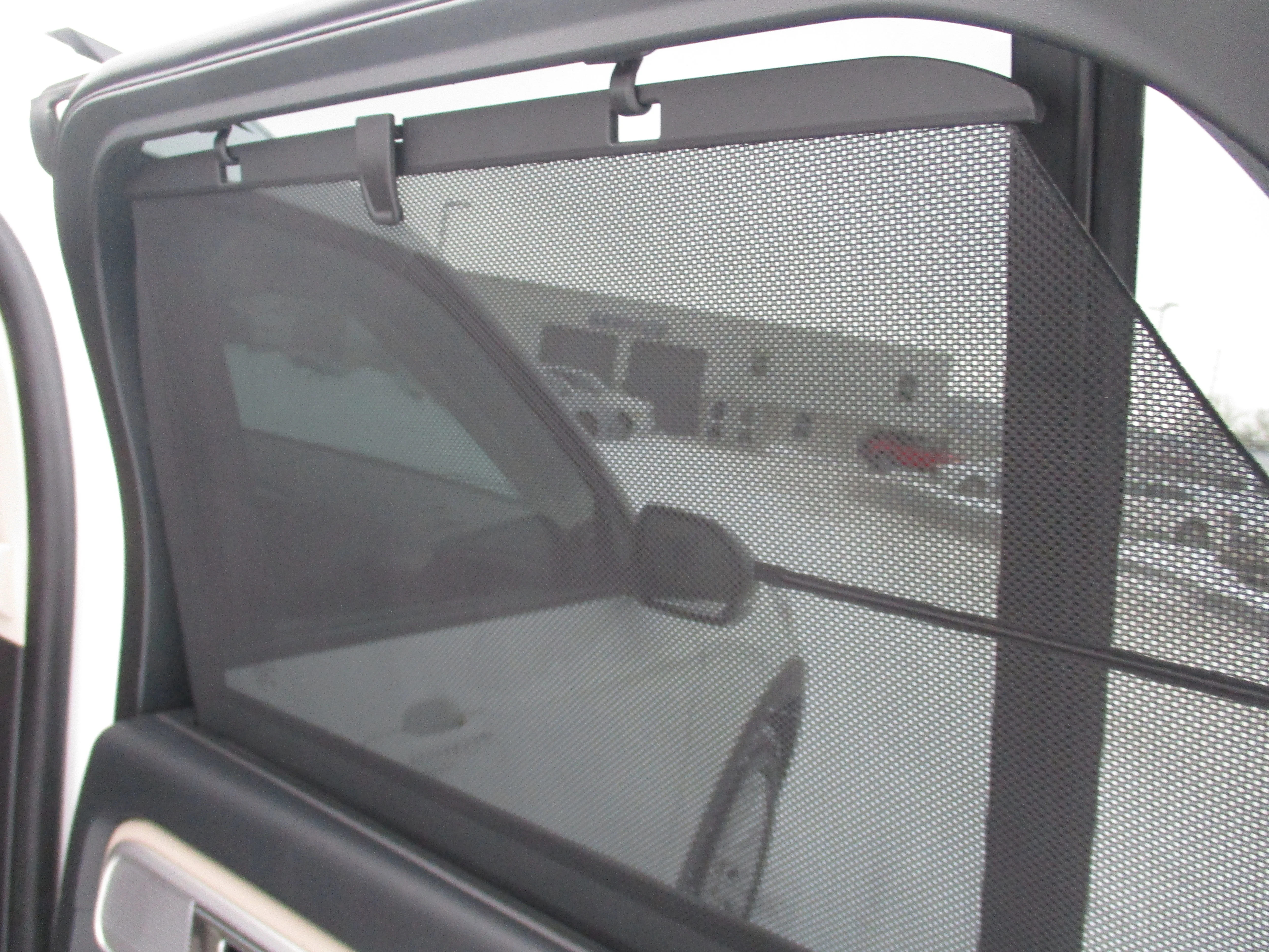 Used 2022 Star White Metallic Tri-Coat Ford Limited image 26