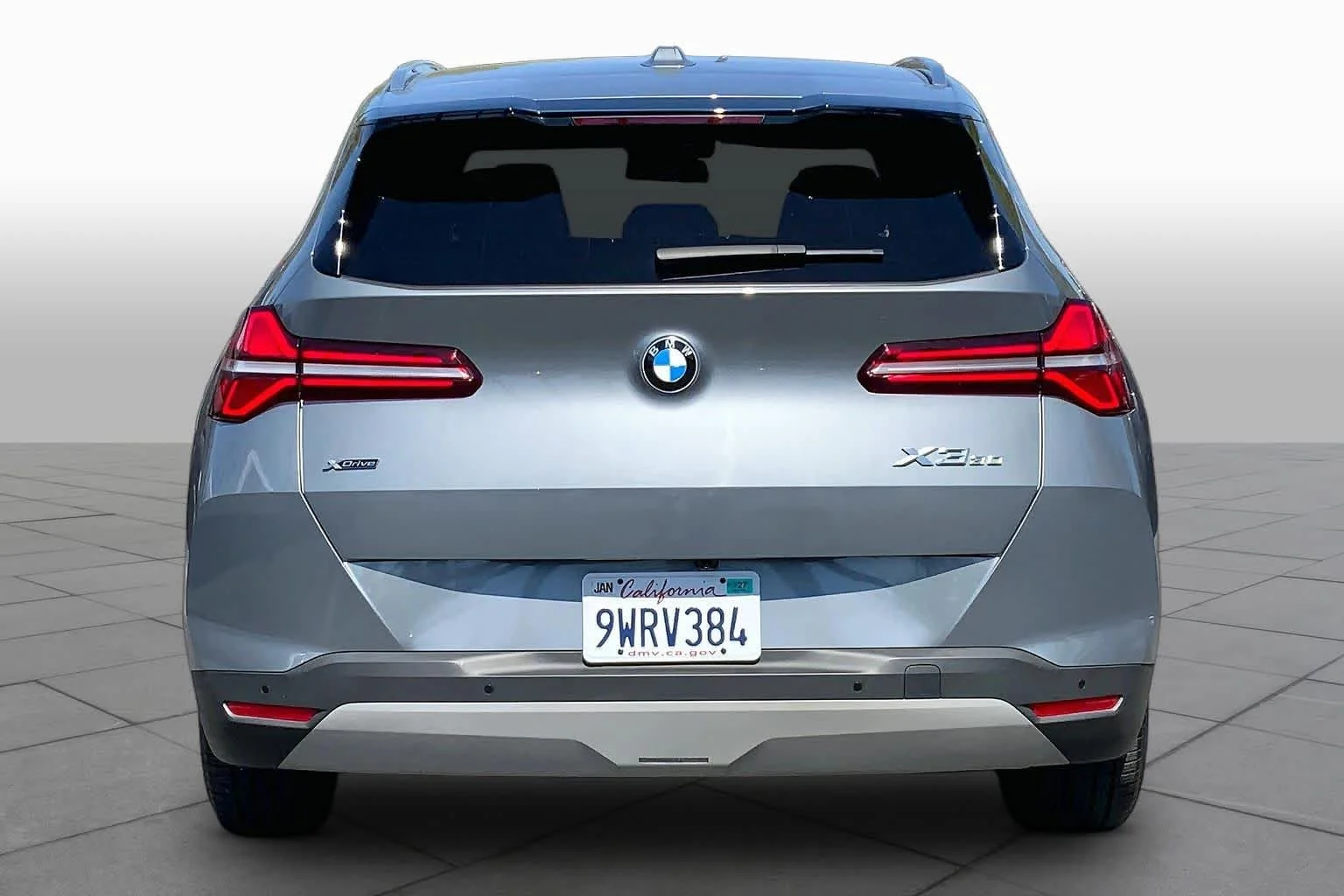 Used 2025 Skyscraper Gray Metallic BMW 30 xDrive image 4