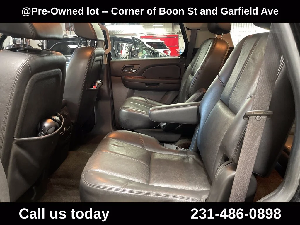 Used 2008 Black Chevrolet LT image 25
