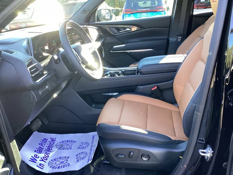 2027 Chevrolet Traverse Z71 - Photo 25