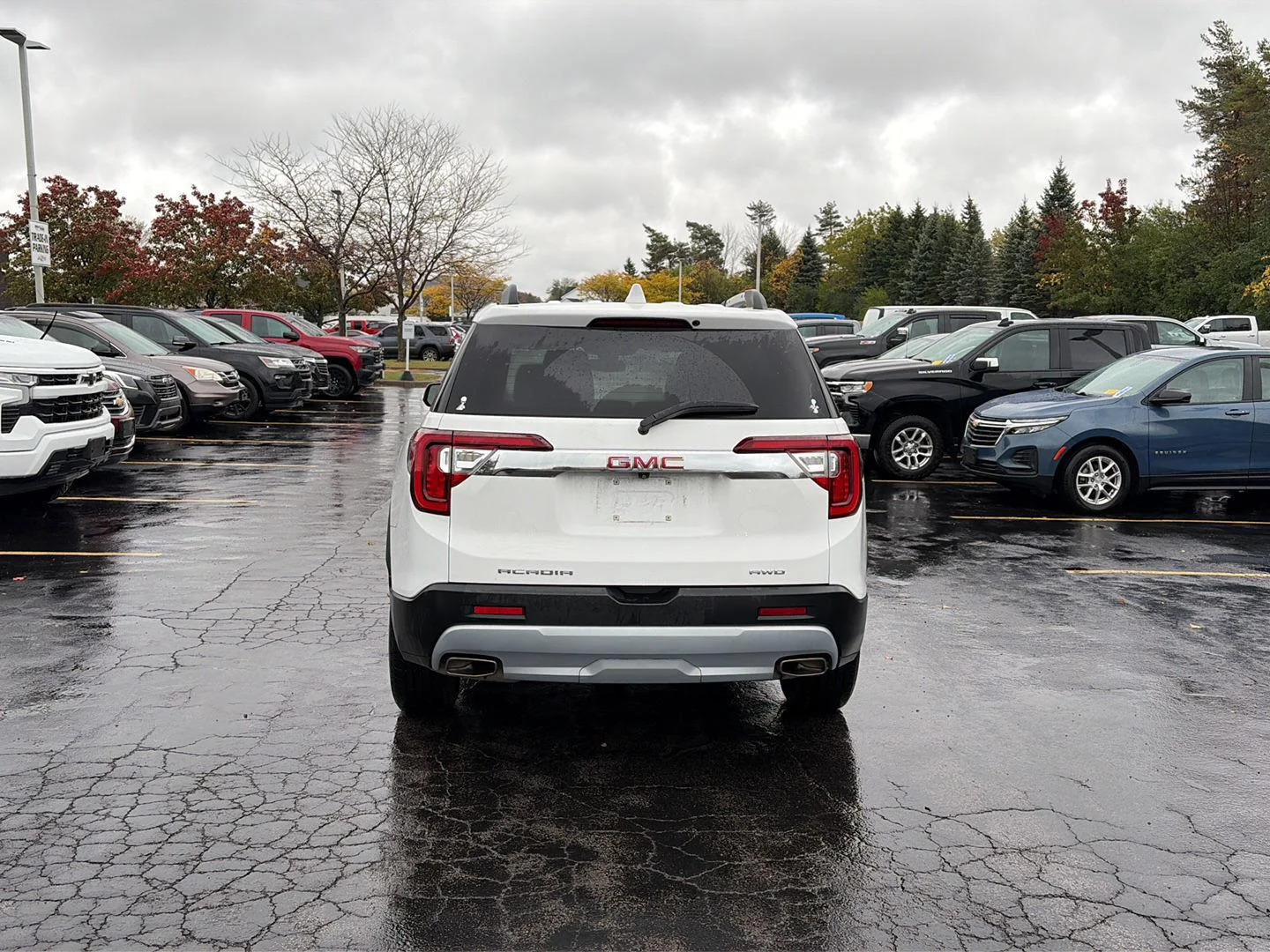 Used 2023 Summit White GMC SLT image 6