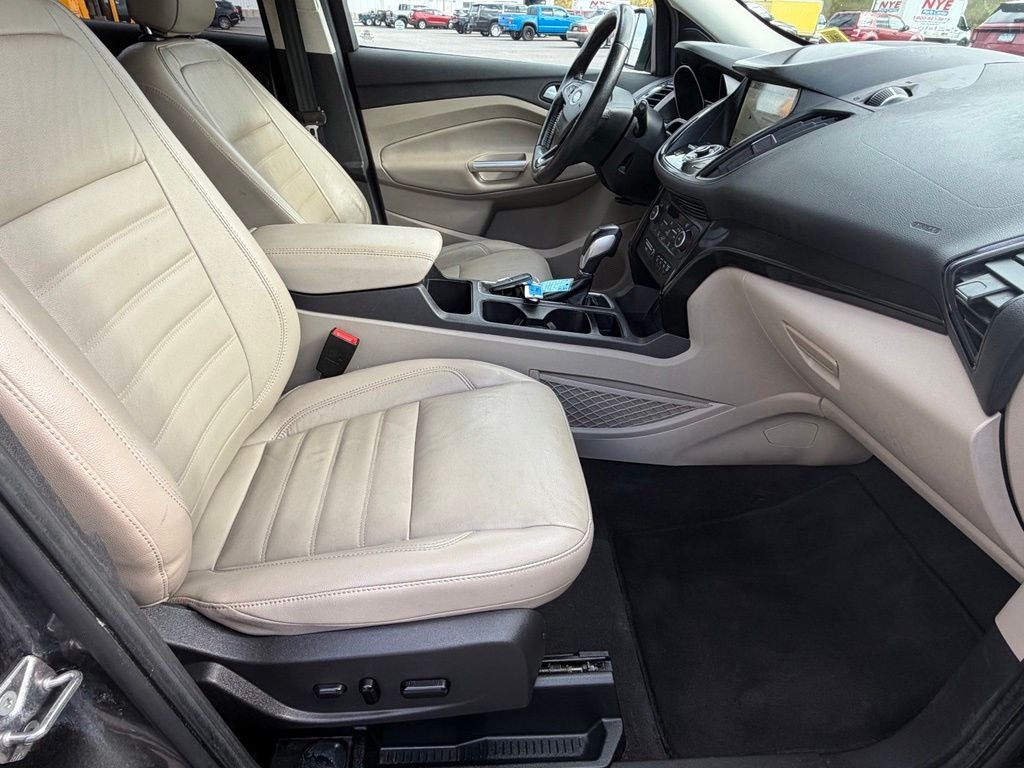 Used 2019 Gray Ford Titanium image 38