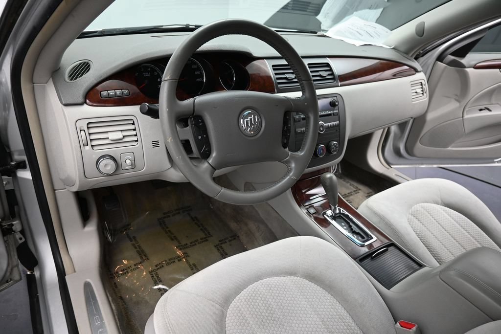 Used 2009 Quicksilver Metallic Buick CX image 12
