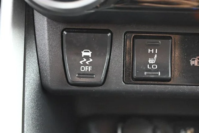 Used 2025 White Toyota XLE image 24