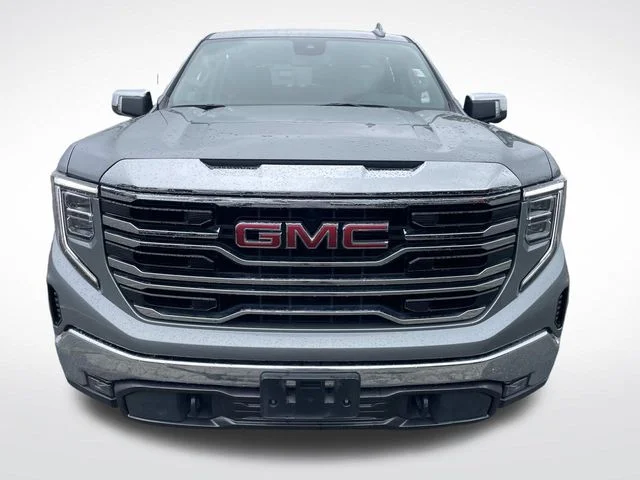 Used 2025 Silver GMC SLT image 10