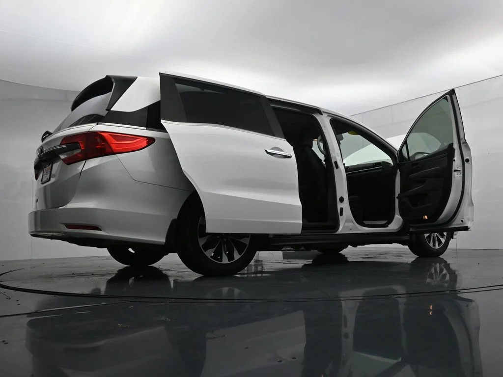 Used 2022  Honda EX-L image 42