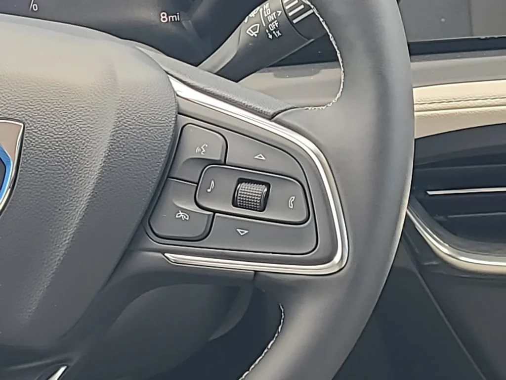 New 2026 Summit White Buick Preferred image 20