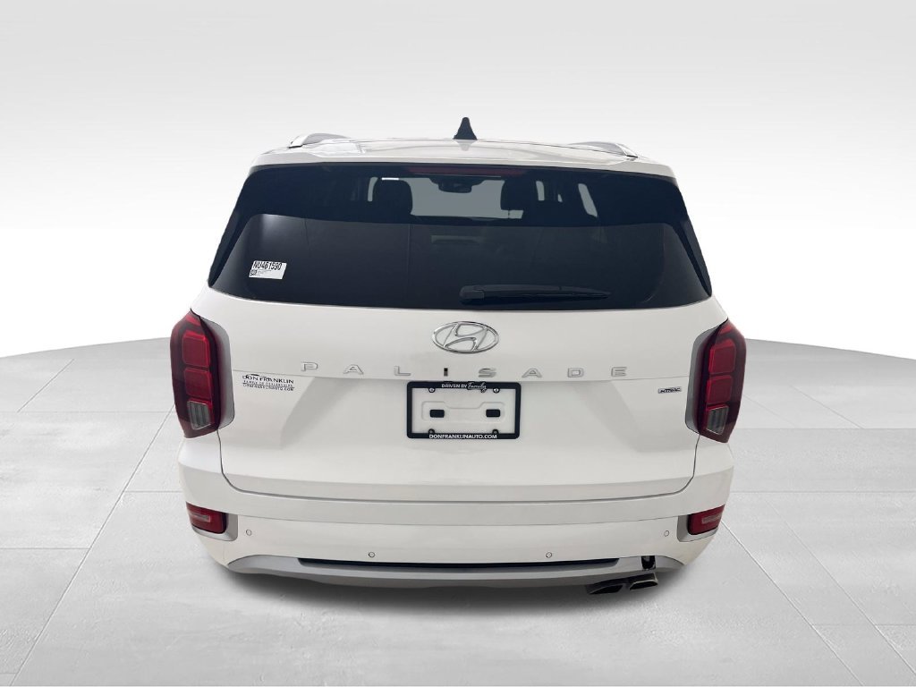 Used 2022 White Hyundai Limited image 4