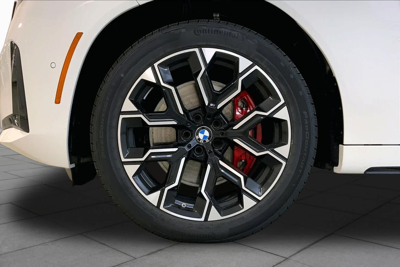 New 2026 Alpine White BMW M50 xDrive image 11