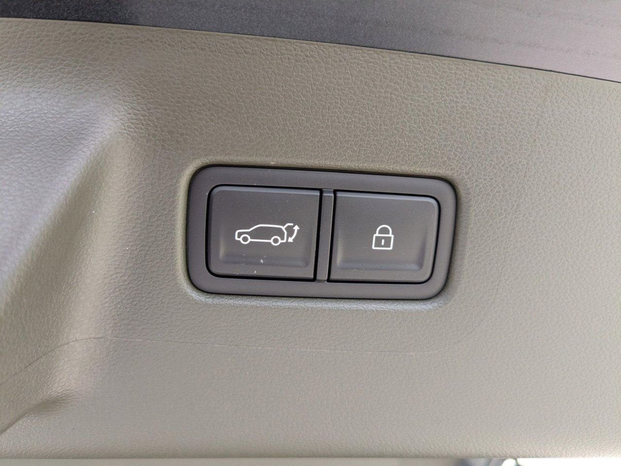 New 2025 Phantom Black Hyundai Calligraphy AWD image 49