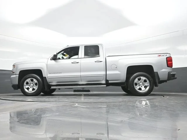 Used 2018 SILVER ICE METALLIC Chevrolet LT image 20