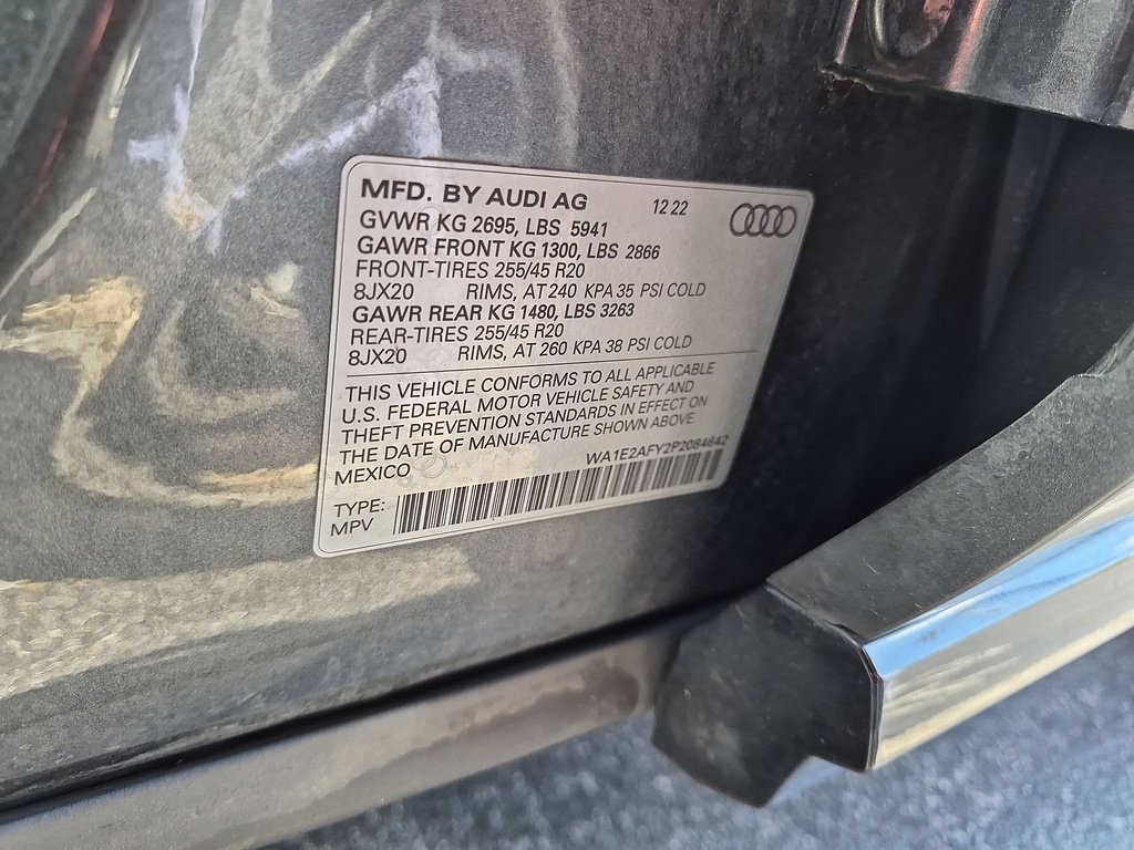 Used 2023 Daytona Gray Pearl Effect Audi e quattro S line Prem Pl 55 TFSI image 30
