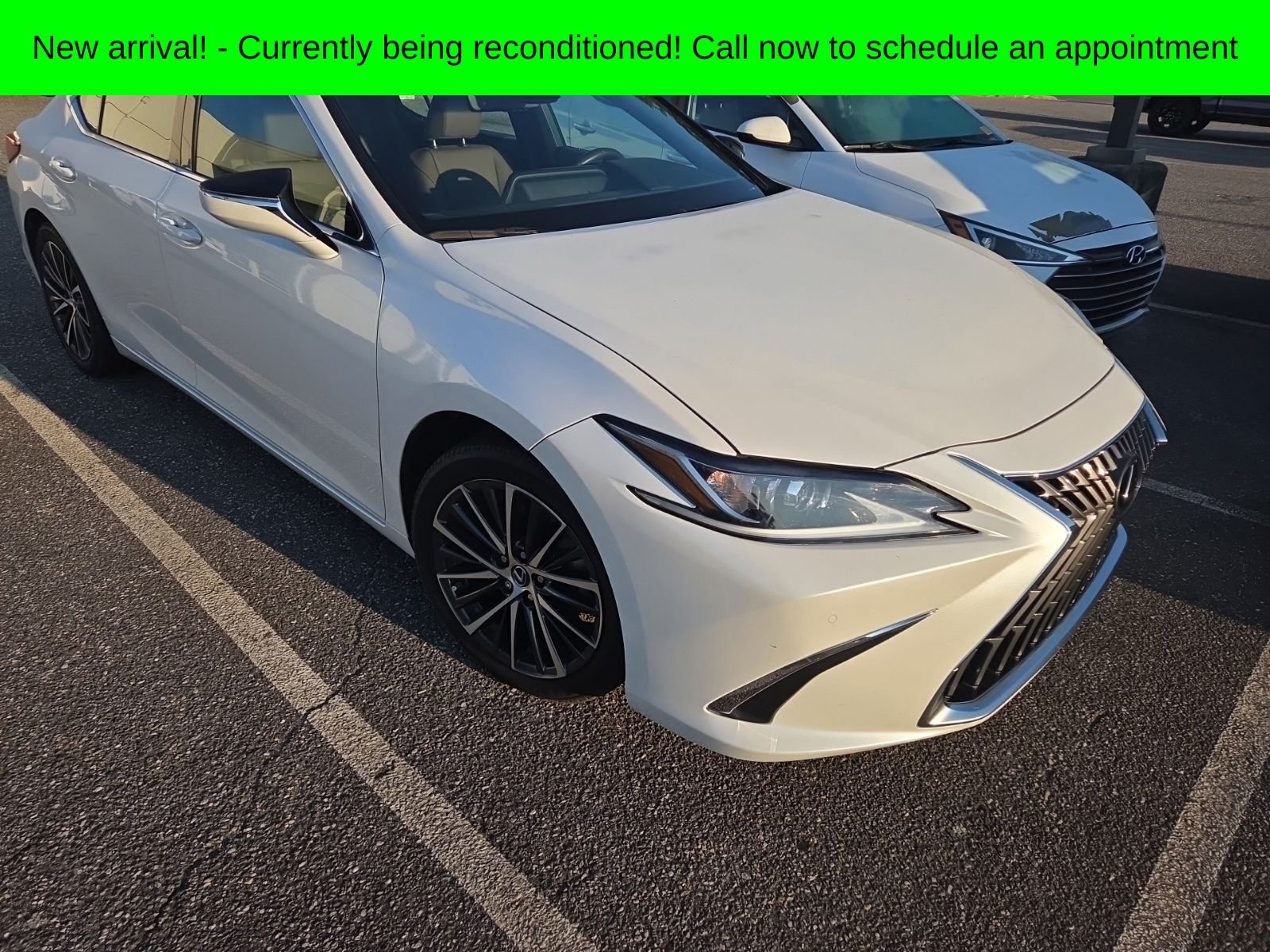 Used 2022 White Pearl Lexus 350 image 2