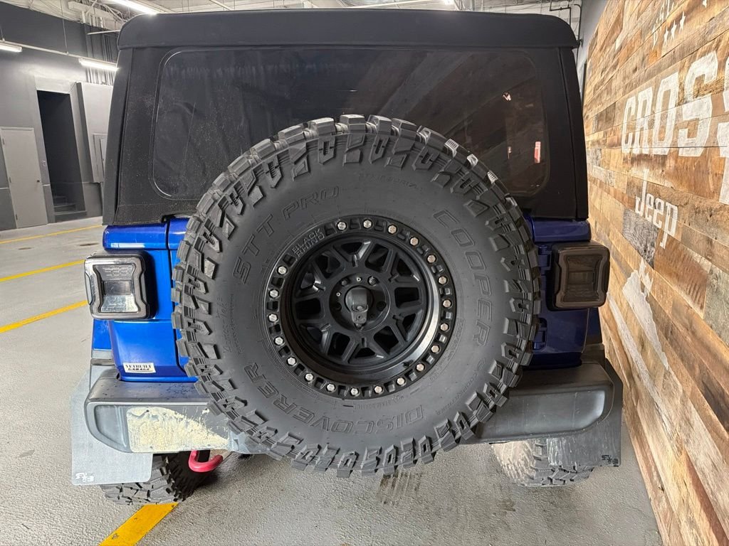 Used 2018 Ocean Blue Metallic Jeep Unlimited Rubicon image 14