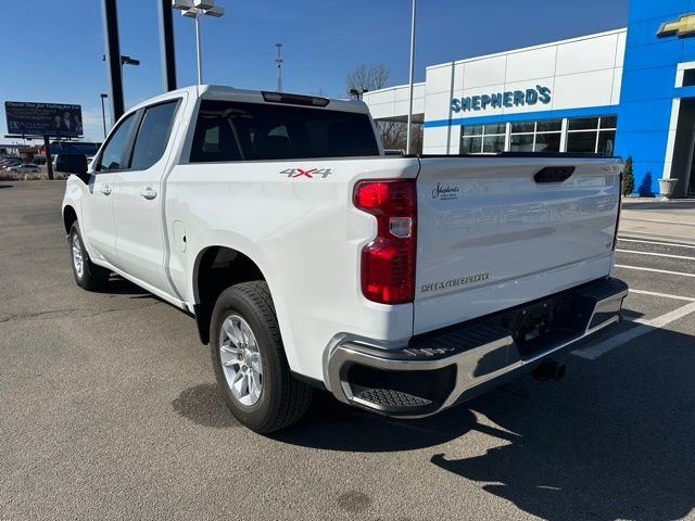 Used 2025 White Chevrolet LT image 18