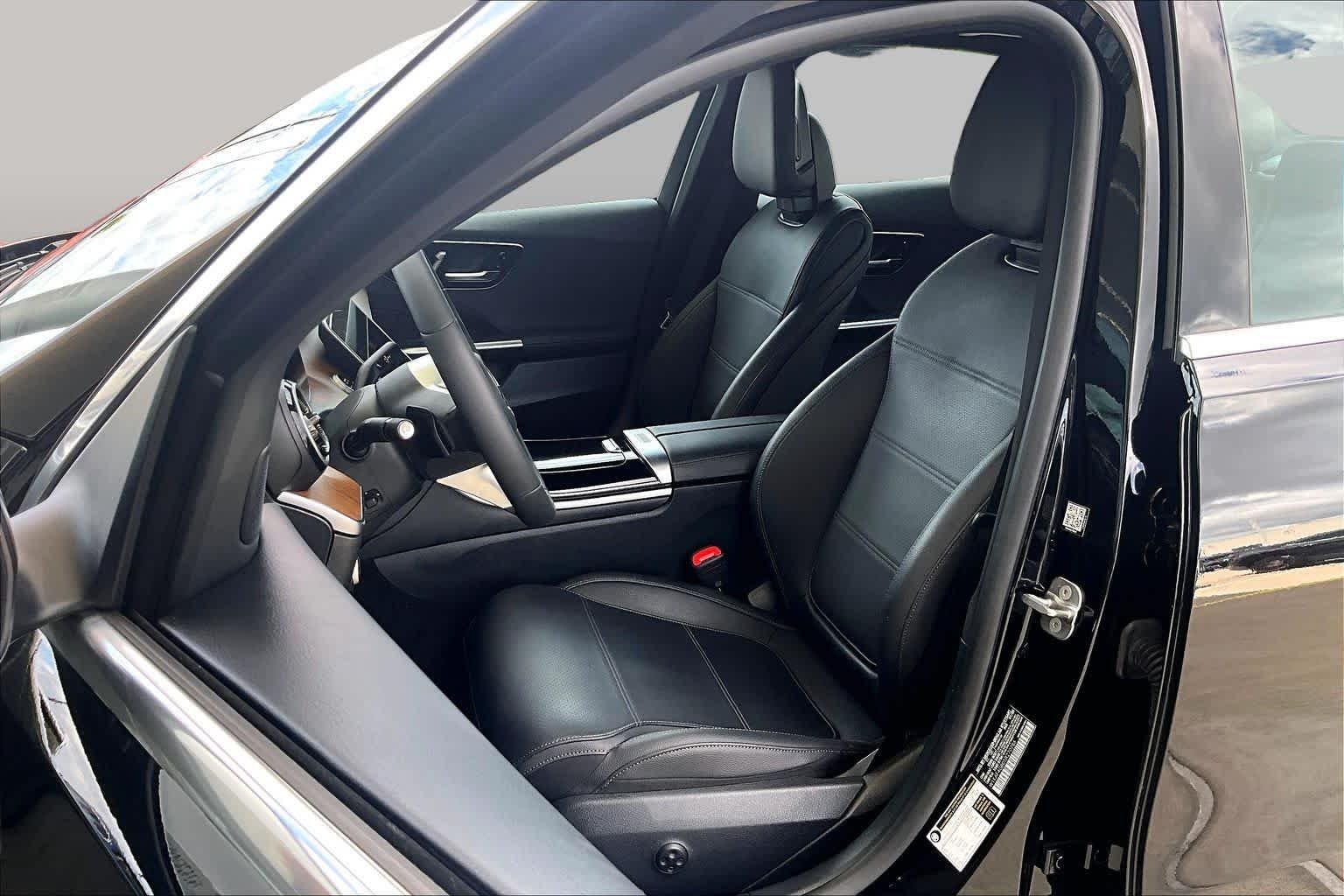 Used 2025 Black Mercedes-Benz C 300 image 8