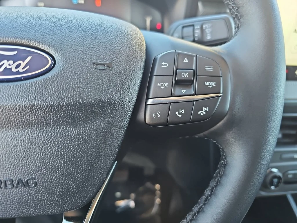 New 2026 Carbonized Gray Metallic Ford XLT image 17