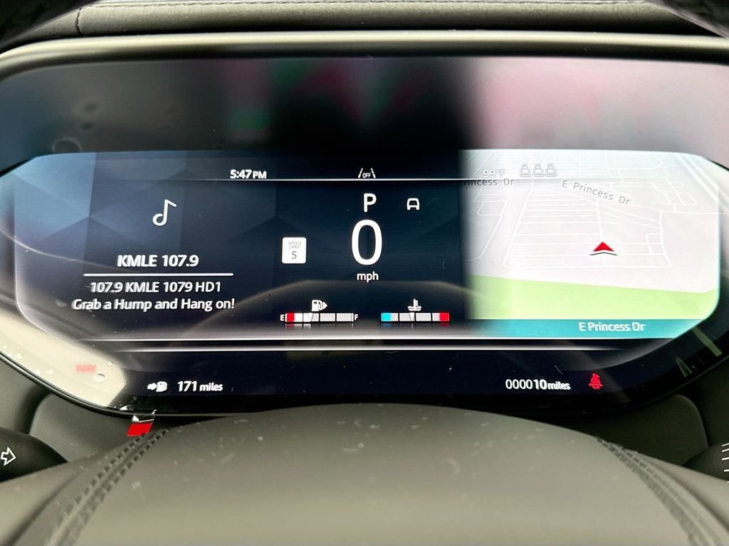 New 2026 Carpathian Grey Land Rover SE image 34