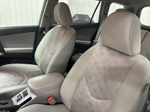 2012 Toyota RAV4 Base - Photo 11