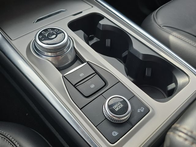 Used 2023 Silver Ford XLT image 31