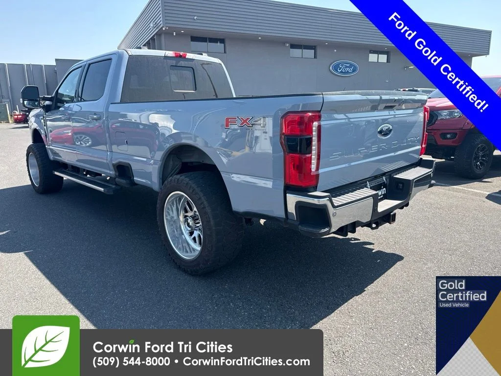 Used 2024 Gray Ford Lariat image 4