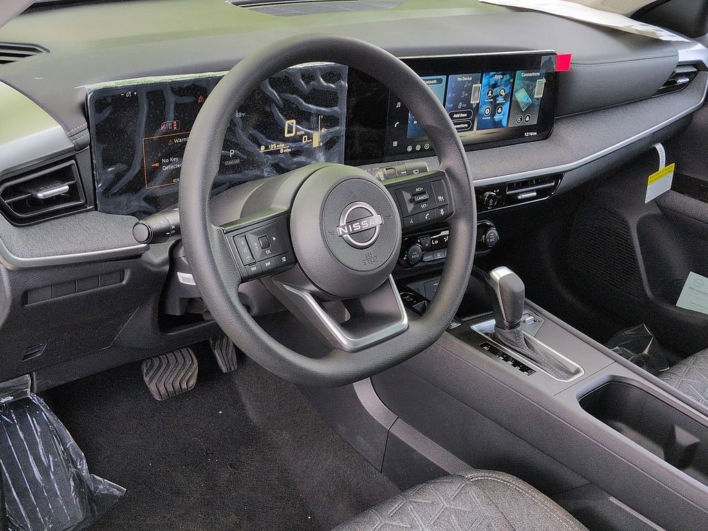 New 2026 Aspen White TriCoat / Super Black Two-tone Nissan SV image 5