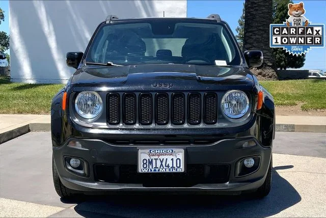 Used 2018 Black Jeep Latitude image 3