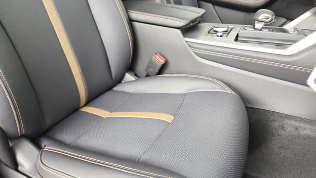 2025 Mazda CX-70 Premium Package - Photo 36