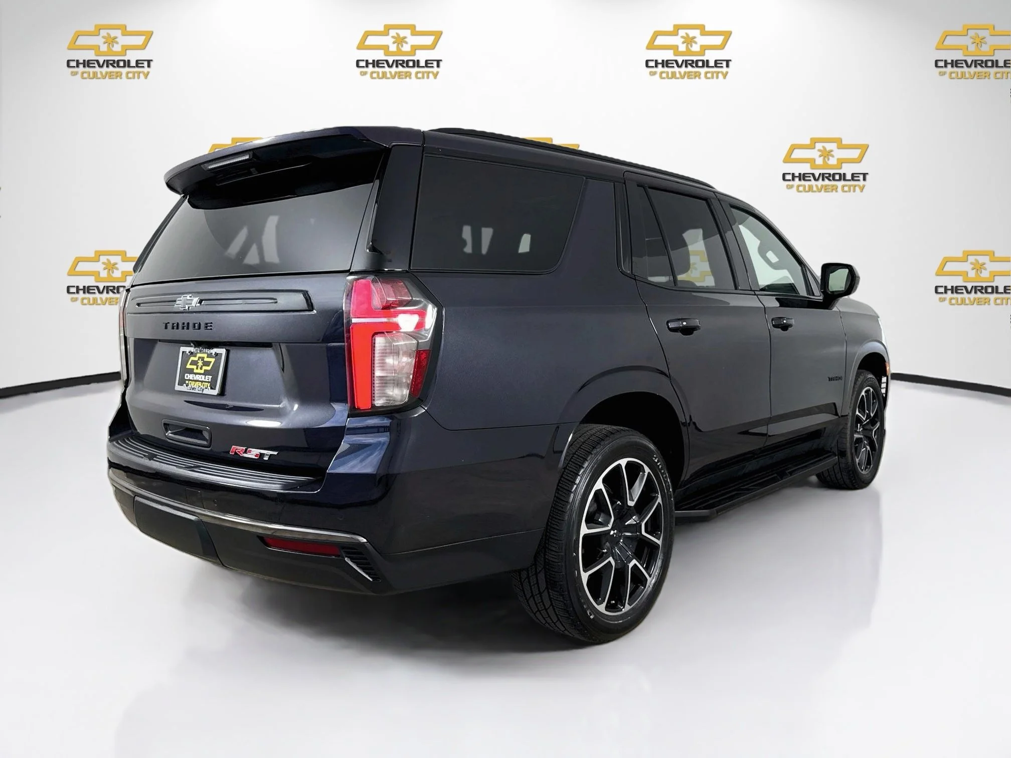 Used 2022 DARK ASH METALLIC Chevrolet RST image 8