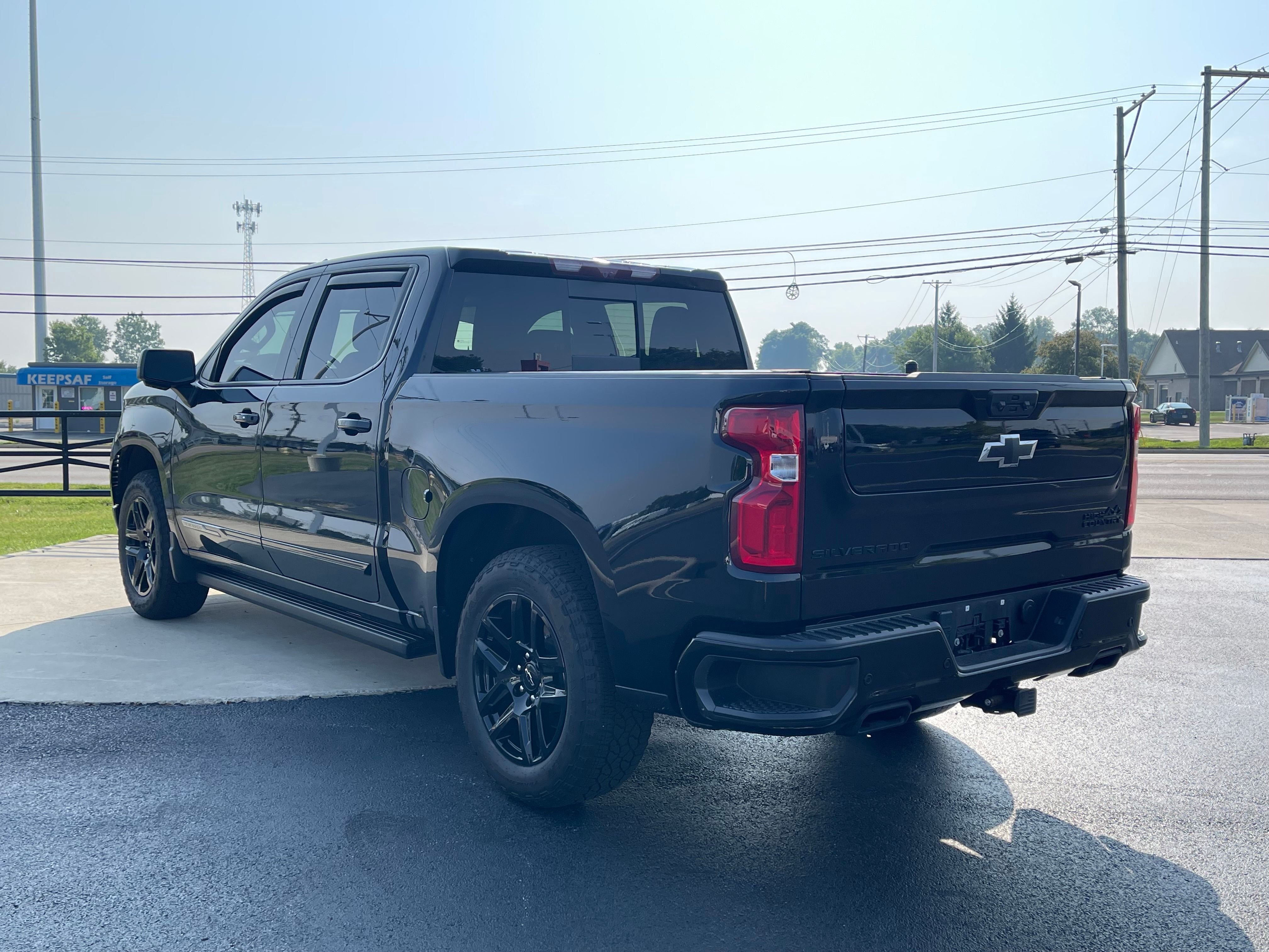 Used 2024 Black Chevrolet High Country image 5